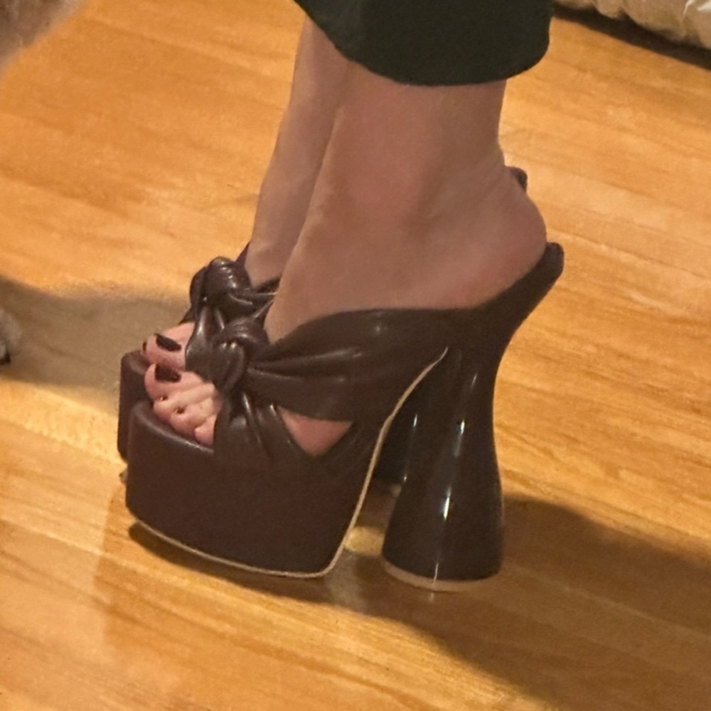 SOLDDDDD 
Women's Platform Heels